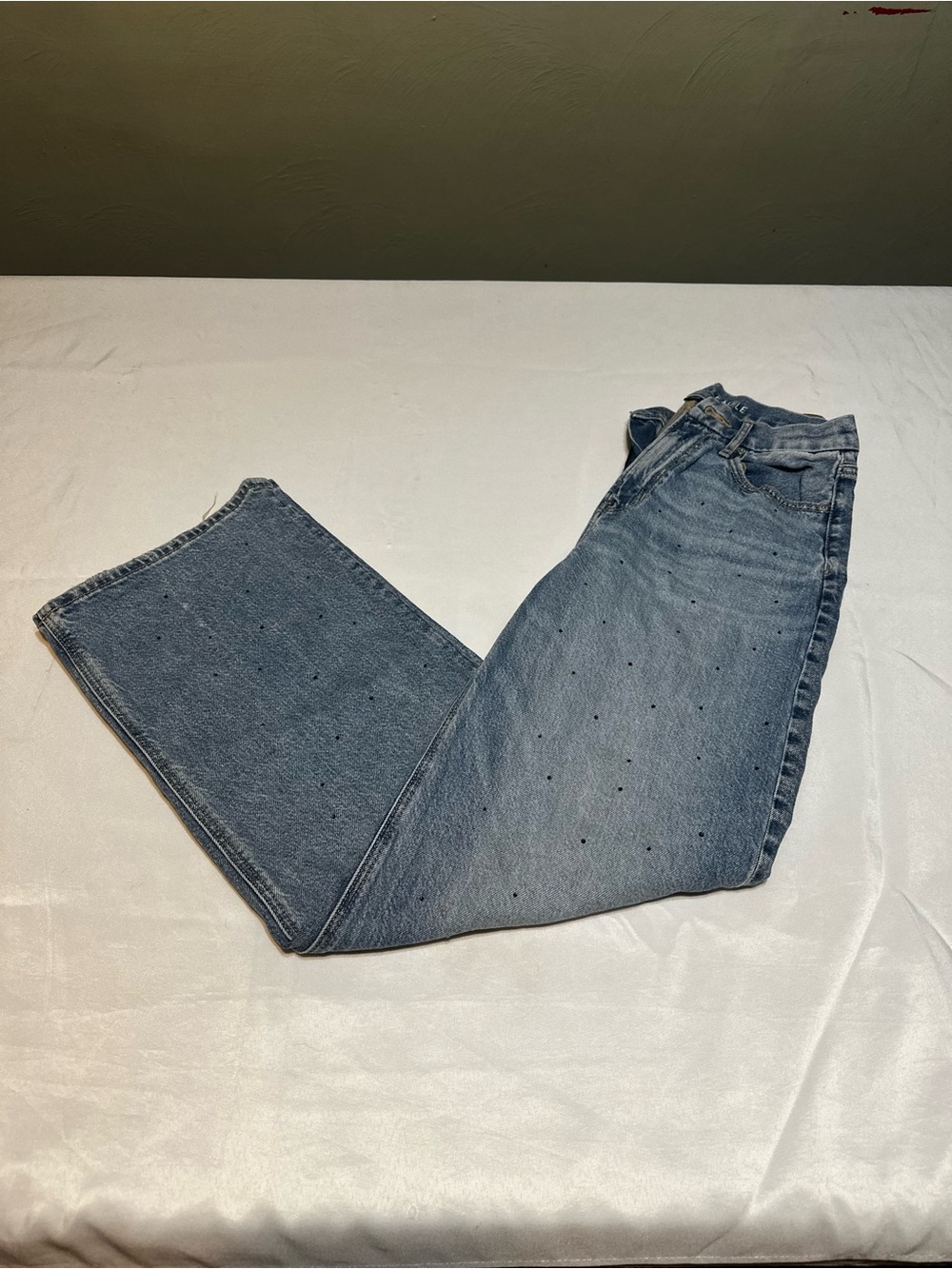 American Eagle Outfitters Straight Leg Jeans with flashy diamond like sequins